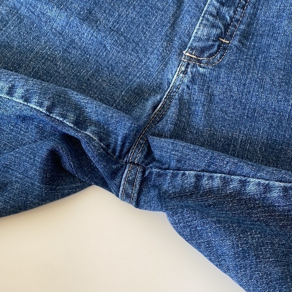 Vintage Bermuda denim jean shorts Sz 8 - Picture 9 of 13